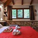 Scappo In Umbria, Eva Villa