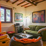Scappo In Umbria, Eva Fornole