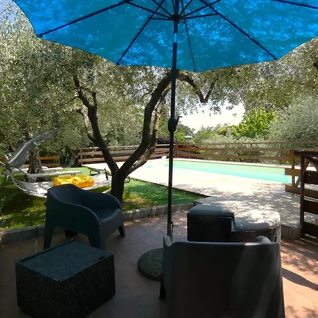 Scappo In Umbria, Eva