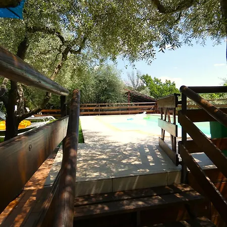 Scappo In Umbria, Eva