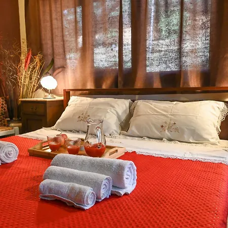 Scappo In Umbria, Eva Villa *