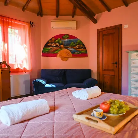 Scappo In Umbria, Eva