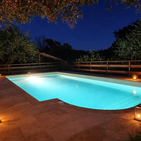 Scappo In Umbria, Eva Fornole