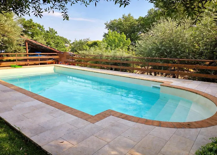 Scappo In Umbria, Eva Fornole